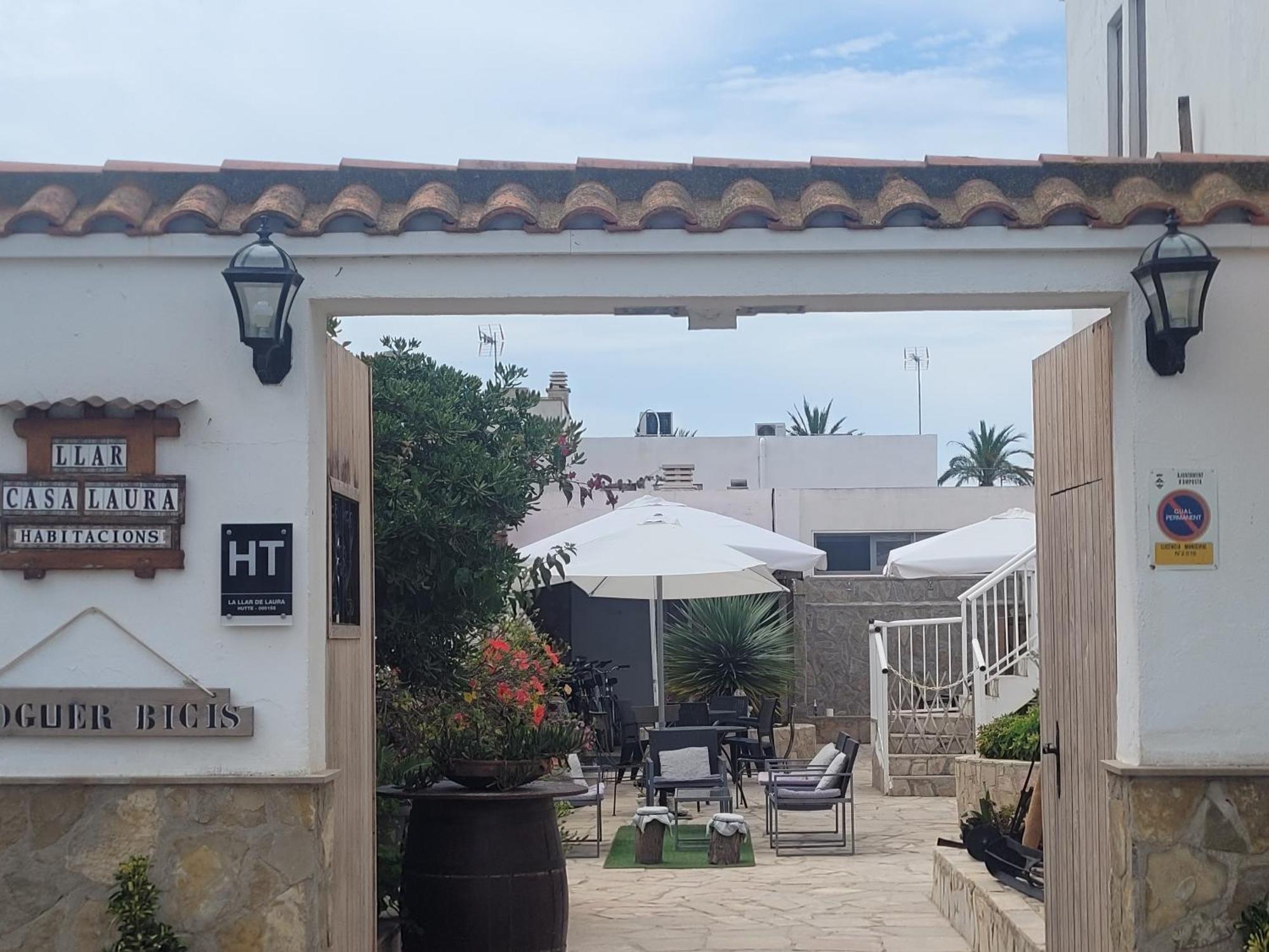 La Llar De Laura Pension El Poble Nou del Delta Buitenkant foto
