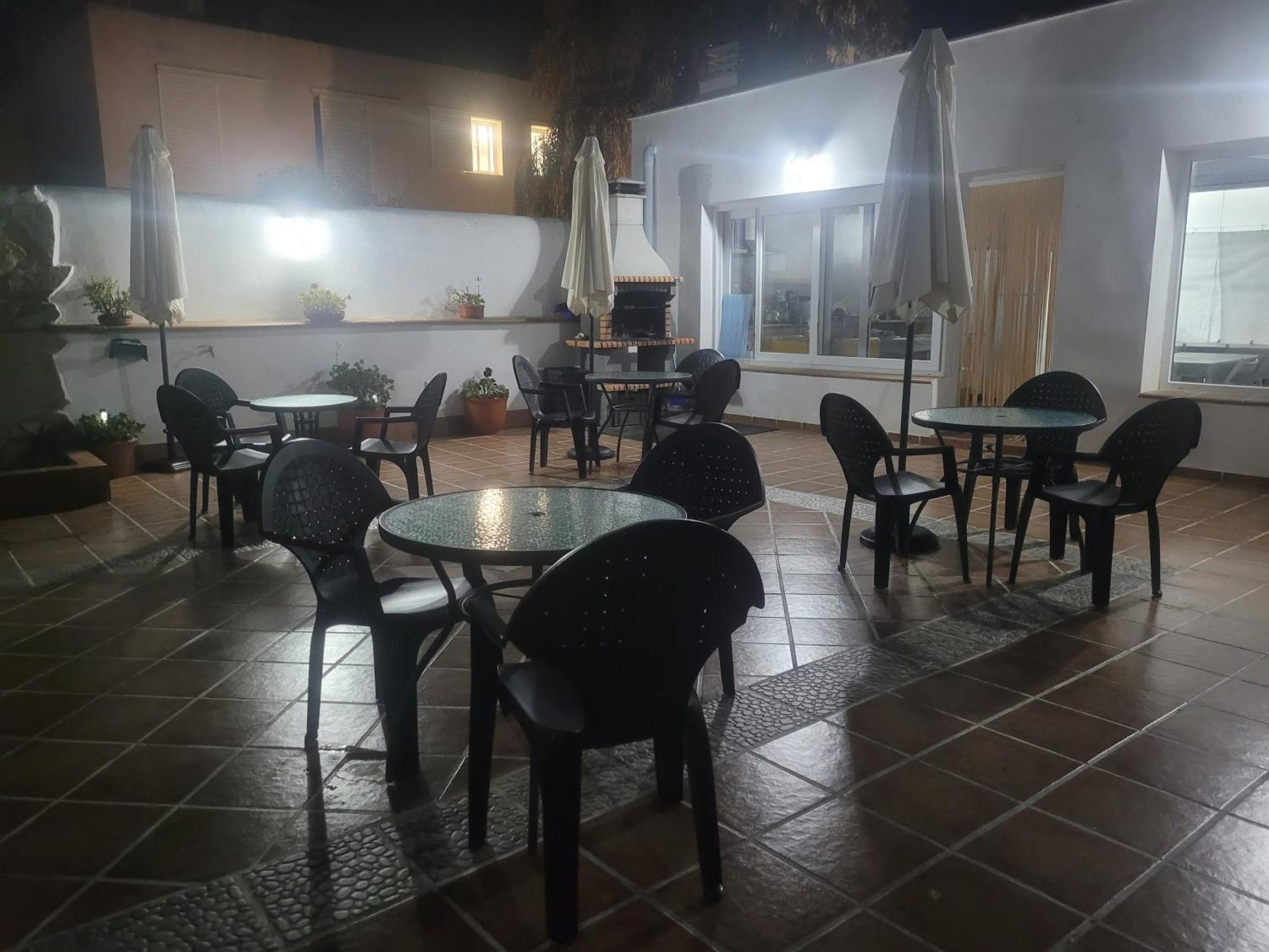 La Llar De Laura Pension El Poble Nou del Delta Buitenkant foto