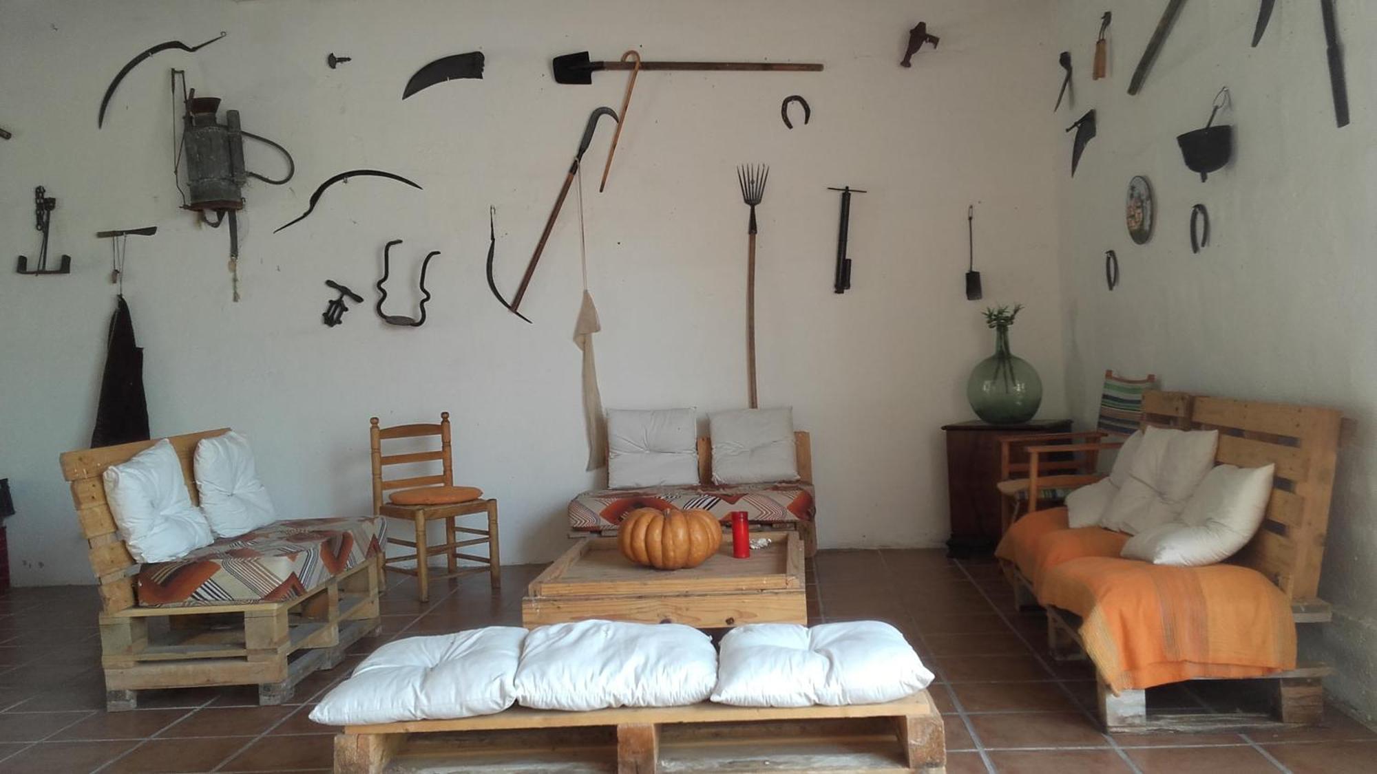 La Llar De Laura Pension El Poble Nou del Delta Buitenkant foto